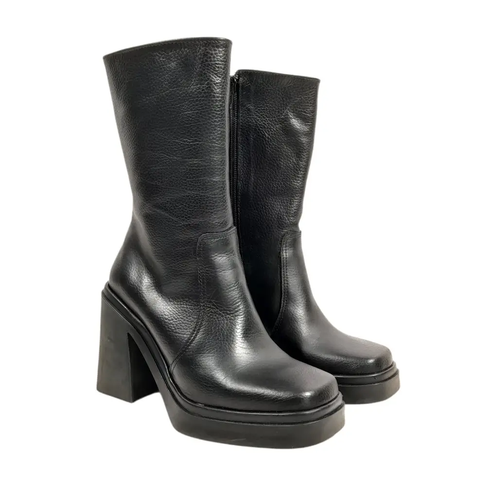 BOTA MUJER RIHANNA DE CUERO CON CIERRE Y PLATAFORMA